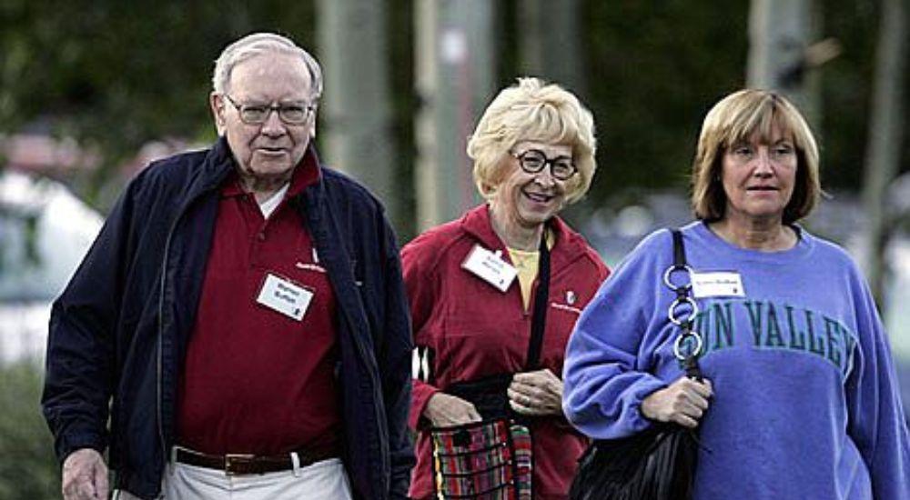 Astrid Menks and Warren Buffett 